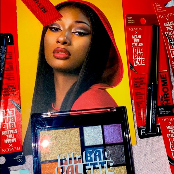REVLON X MEGAN THEE STALLION MAKEUP SET LG - Picture 3 of 7